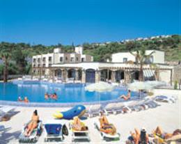 3S BEACH CLUB