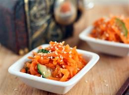 Острый салат из моркови