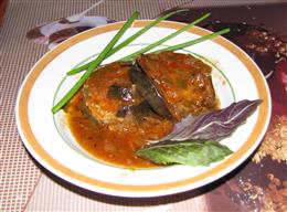 Кармашки из баклажан с фаршем.