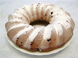 Шоколадный кекс с апельсинами и изюмом